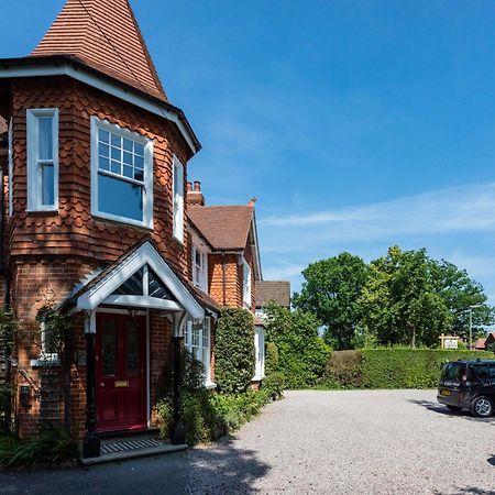 The Lawn Guest House Gatwick Χόρλι Εξωτερικό φωτογραφία