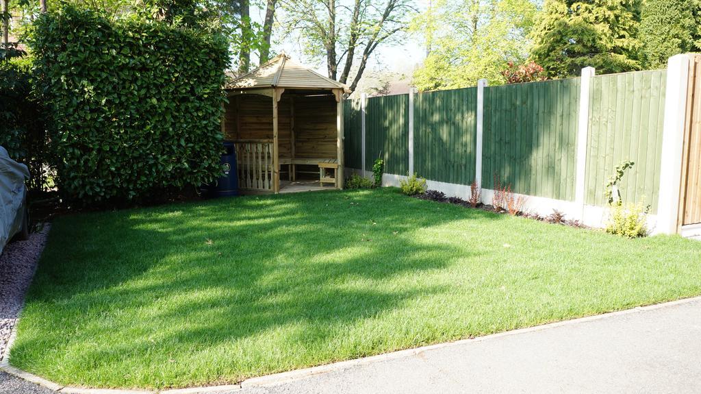 The Lawn Guest House Gatwick Χόρλι Εξωτερικό φωτογραφία