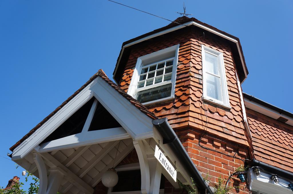 The Lawn Guest House Gatwick Χόρλι Εξωτερικό φωτογραφία