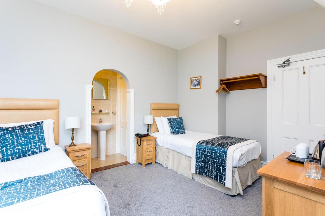 The Lawn Guest House Gatwick Χόρλι Εξωτερικό φωτογραφία