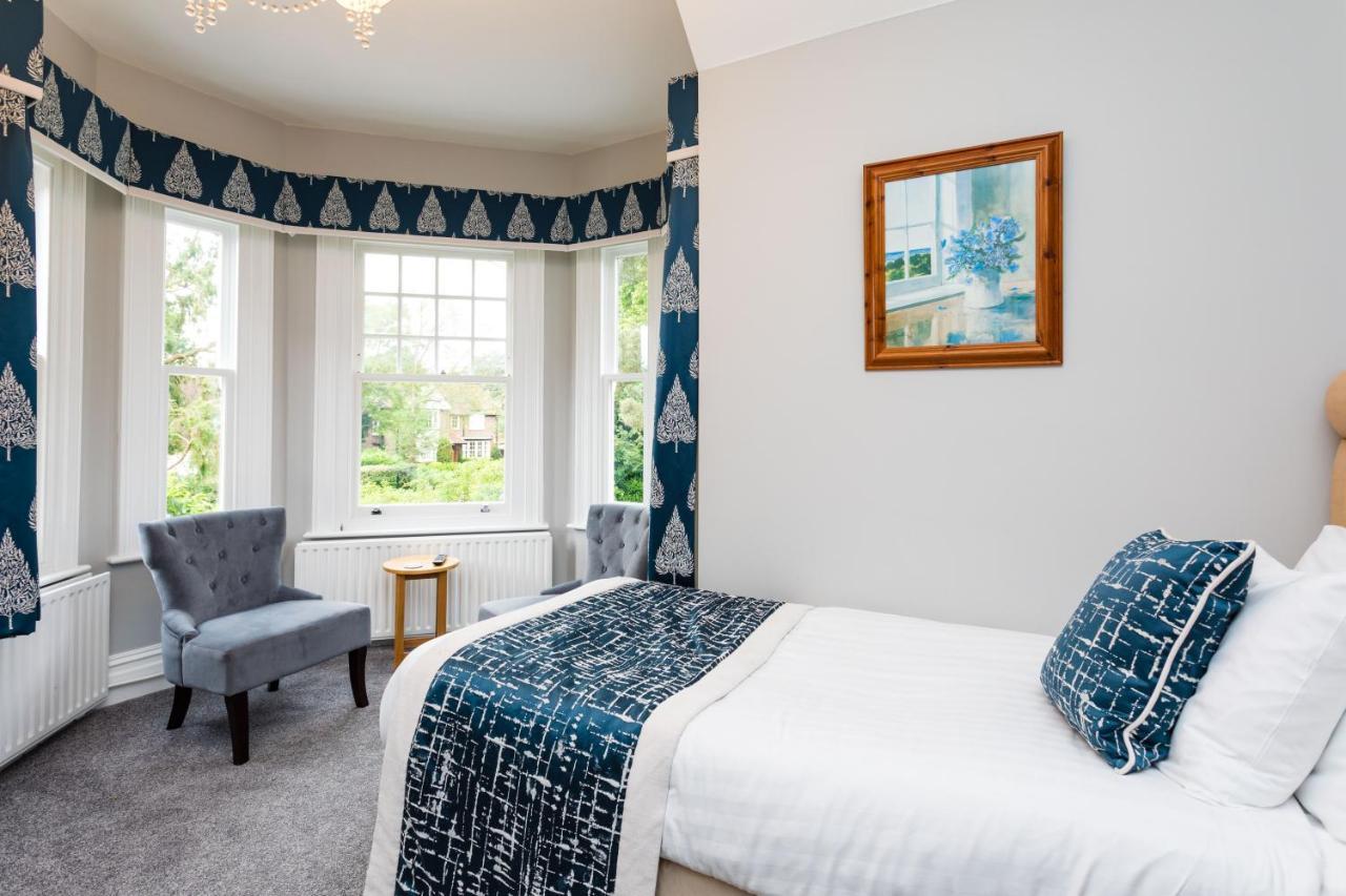 The Lawn Guest House Gatwick Χόρλι Εξωτερικό φωτογραφία