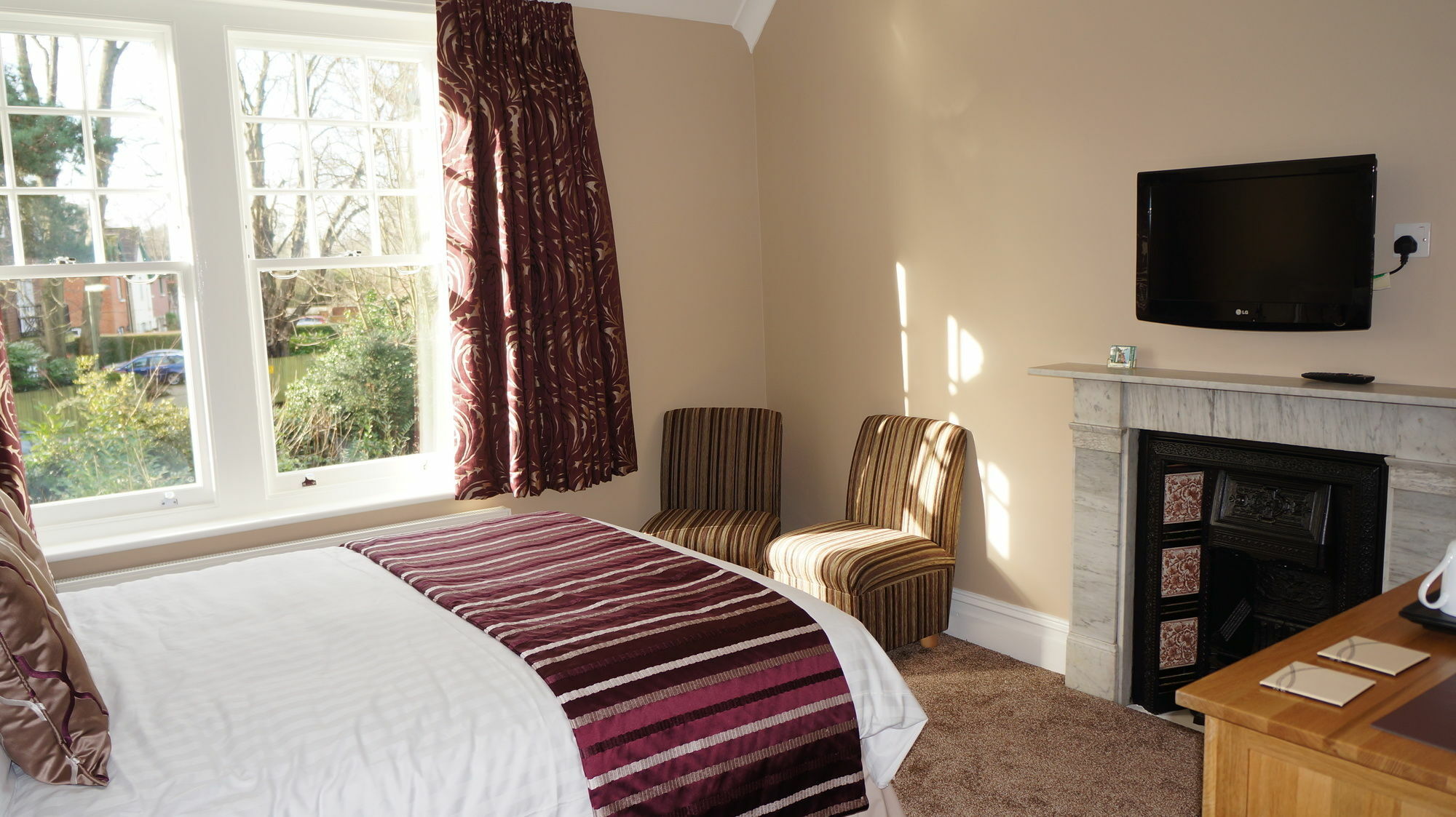 The Lawn Guest House Gatwick Χόρλι Εξωτερικό φωτογραφία