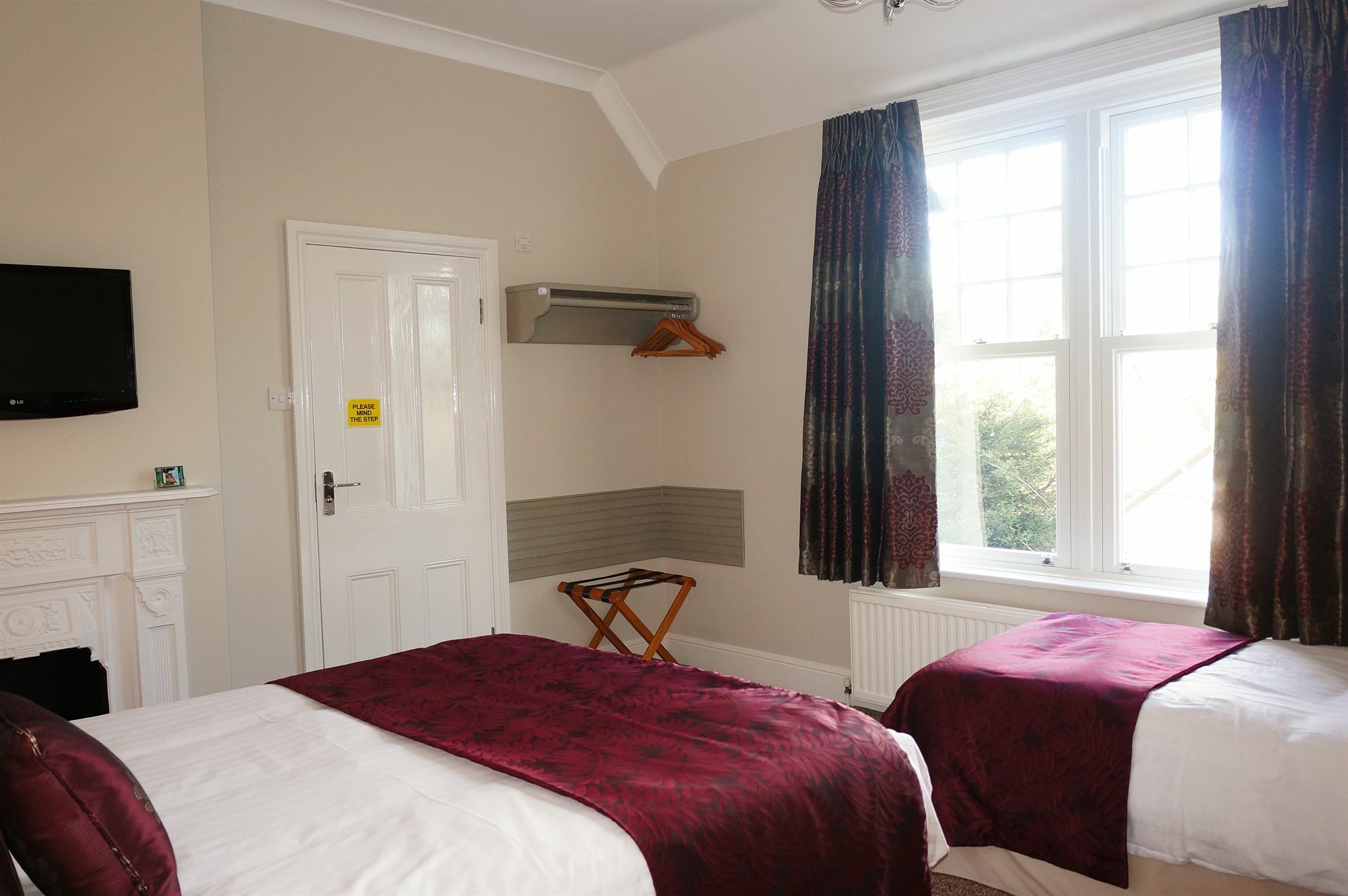 The Lawn Guest House Gatwick Χόρλι Εξωτερικό φωτογραφία