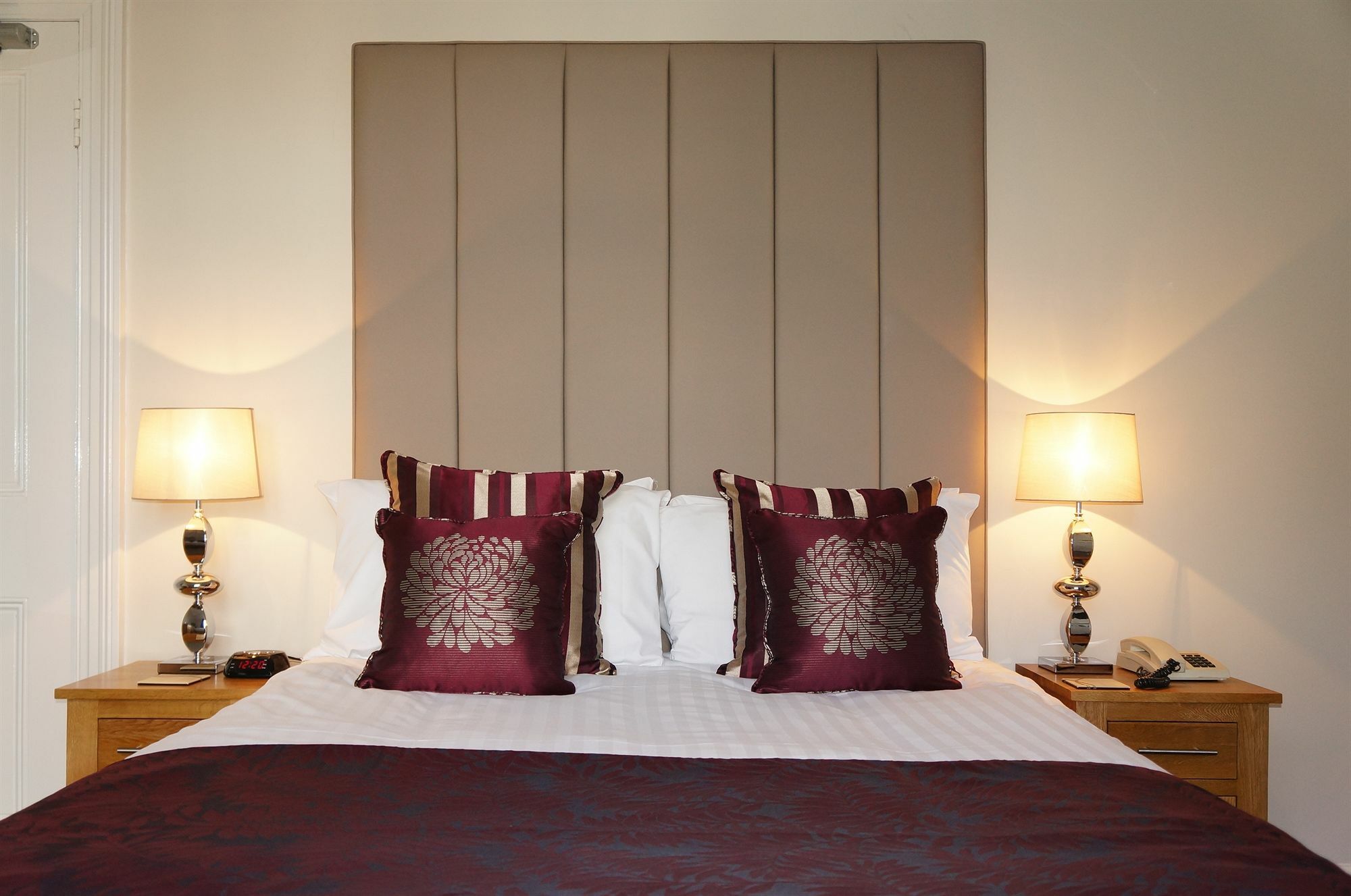 The Lawn Guest House Gatwick Χόρλι Εξωτερικό φωτογραφία
