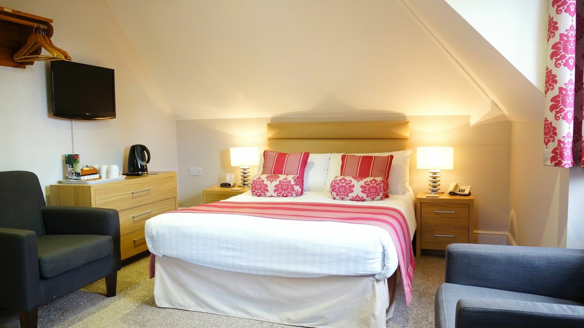 The Lawn Guest House Gatwick Χόρλι Εξωτερικό φωτογραφία