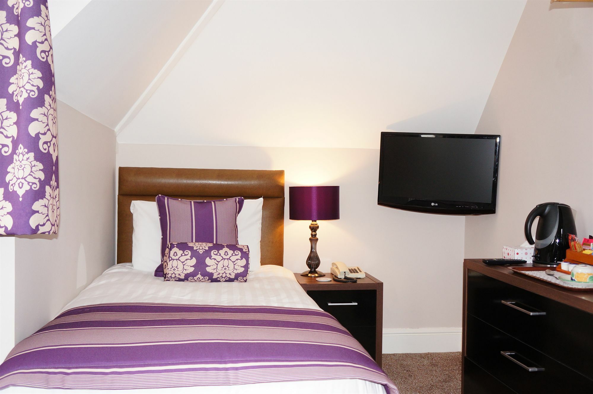 The Lawn Guest House Gatwick Χόρλι Εξωτερικό φωτογραφία