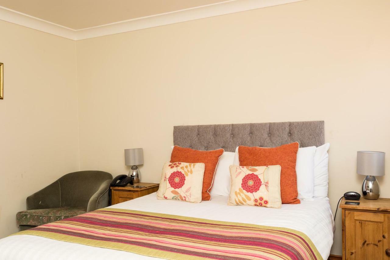 The Lawn Guest House Gatwick Χόρλι Εξωτερικό φωτογραφία